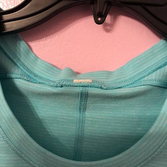 Lululemon Tonka stripe star runner angel blue top size 10 - Picture 6 of 6